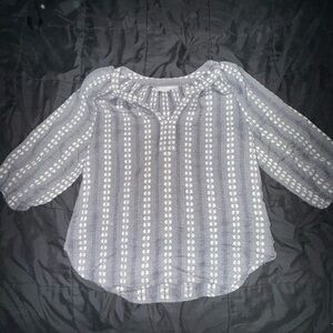LOFT Gray and White Patterned Blouse